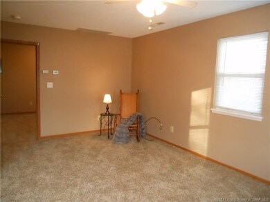 736 Linden St, New Albany, IN 47150 - photo 4