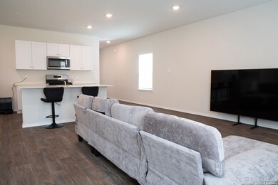 5903 Cosmic Crisp, San Antonio, TX 78252 - photo 5