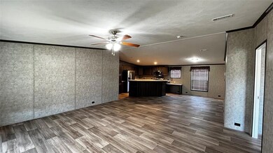 142 Cates Ct, Decatur, TX 76234 - photo 3