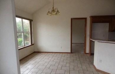 2105 NE 7th St, Moore, OK 73160 - photo 3