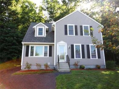 27 Moon Ct, Dracut, MA 01826 - photo 2