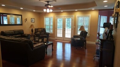 174 Peachtree Cir, Douglas, GA 31533 - photo 3