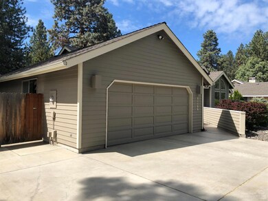 21125 Wilderness Way, Bend, OR 97702 - photo 3