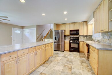 320 Stoney Brook Ct, Algonquin, IL 60102 - photo 6