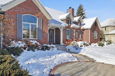 601 N Thornbush Cir, Hartland, WI 53029 - photo 4