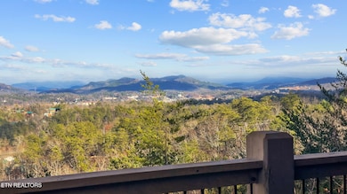 3321 Pine Peak Way, Sevierville, TN 37862 - photo 3