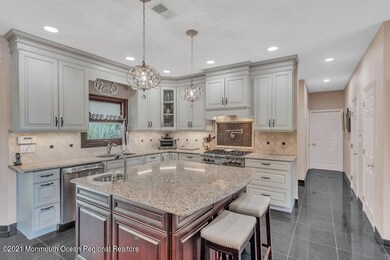 142 Serpentine Dr, Morganville, NJ 07751 - photo 3