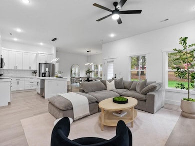 125 Bell Ave, Inman, SC 29349 - photo 7