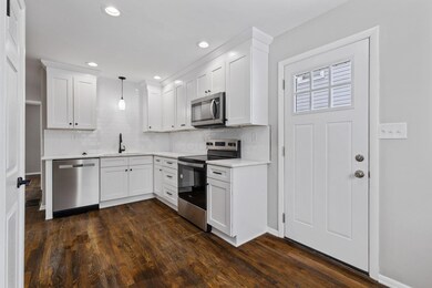 2025-1-21 3024 Hiawatha St 032