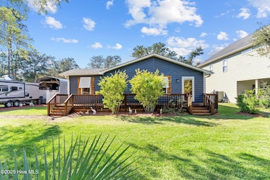 211 NE 55th St, Oak Island, NC 28465 - photo 3