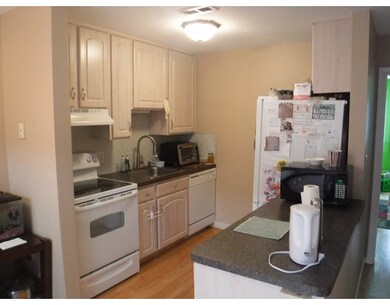 204 Tall Oaks Dr unit H, South Weymouth, MA 02190 - photo 4