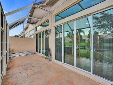 5127 Madison Lakes Cir E, Davie, FL 33328 - photo 7