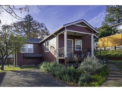 563 Rock and 152 Maple St, Ashland, OR 97520 - photo 3