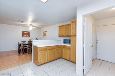3673 Ian Thomas St unit 102, Las Vegas, NV 89129 - photo 4