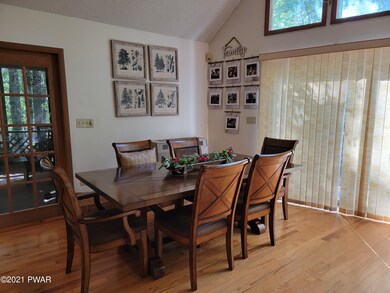 121 Canoe Brook Dr, Hawley, PA 18428 - photo 5