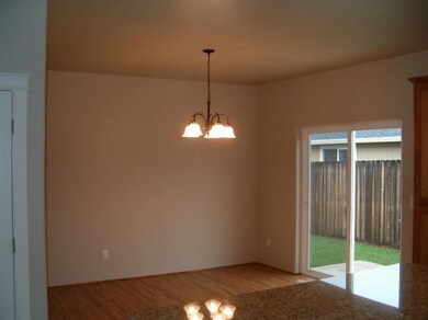 117 Aurora Ln, Central Point, OR 97502 - photo 6