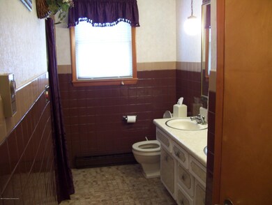 104 Joann Dr, Archbald, PA 18403 - photo 6