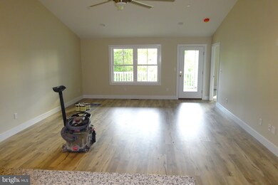 693 Shook Ct W, Greencastle, PA 17225 - photo 5