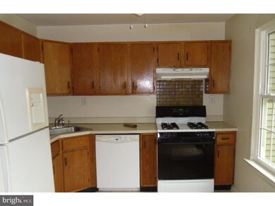 9 Hopkinson Ct, East Windsor, NJ 08520 - photo 4