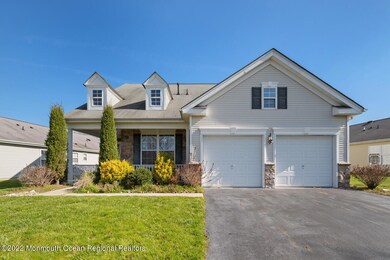 8 Georgetown Ct Allentown NJ-large-004-0