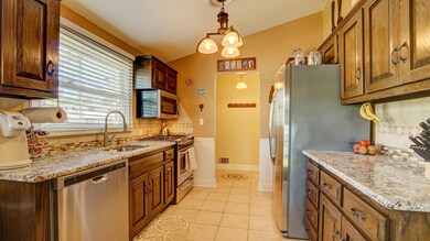 15 Annapolis Dr, Hazlet, NJ 07730 - photo 5