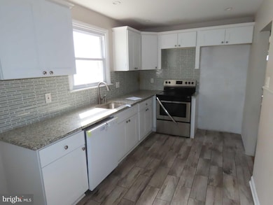 1333 Price St, Marcus Hook, PA 19061 - photo 5