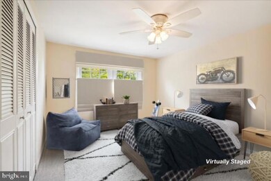 4500 Middle Ridge Dr, Fairfax, VA 22033 - photo 7