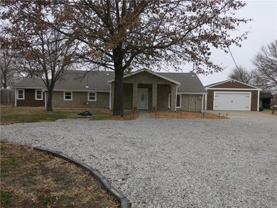 1512 N Kurzweil Rd, Raymore, MO 64083 - photo 4