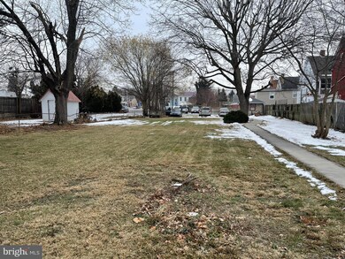 172 S 2nd St unit REAR, Chambersburg, PA 17201 - photo 6