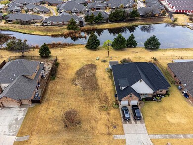 1125 N Savannah Terrace, Mustang, OK 73064 - photo 4