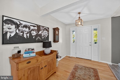 35570 Sassafras Dr, Round Hill, VA 20141 - photo 3