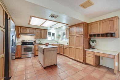 10-Kitchen