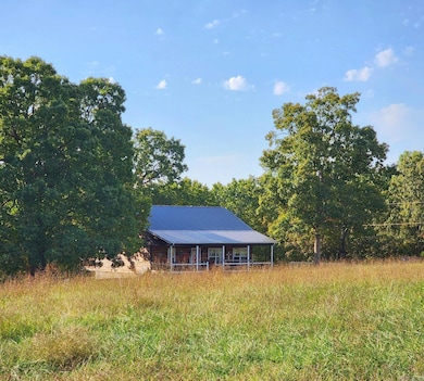 10X40 ft front porch/outdoor living space
