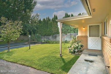 7610SummitviewAveExteriors-10copy