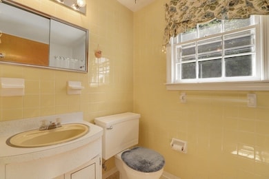 48 Maynard St, Roslindale, MA 02131 - photo 5