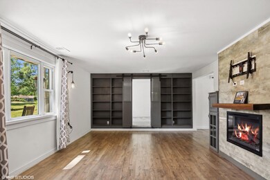 10807 Porter St, Crown Point, IN 46307 - photo 3