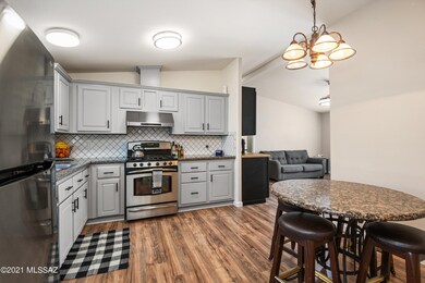 16-Kitchen