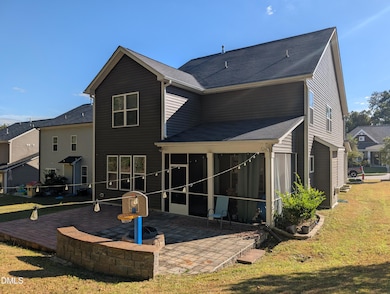 PXL_20251009_195258296