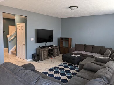 2288 Shadow Bend Dr, Columbus, IN 47201 - photo 4