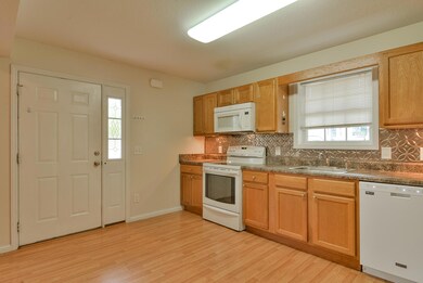 363 Preservation Cir, Johnson City, TN 37601 - photo 6