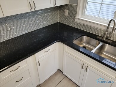 2153 Loxley Rd, Toledo, OH 43613 - photo 6