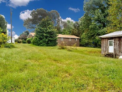 157 Osborne Ln, Statesville, NC 28625 - photo 3