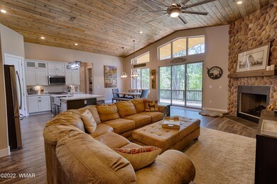 007_Living Room