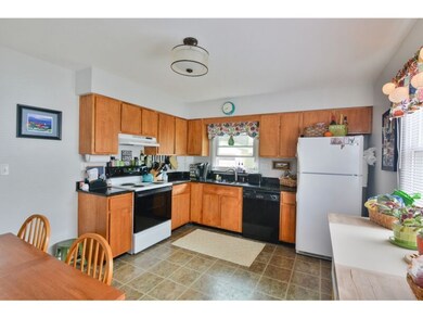 10 Mcgregor St, Essex Junction, VT 05452 - photo 5