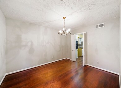 6906 Oak Bough Dr, Houston, TX 77088 - photo 3