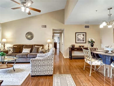 222 N Calle el Segundo unit 565, Palm Springs, CA 92262 - photo 2