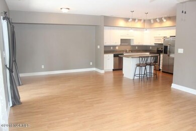 100 Lighthouse Ln unit C2, Swansboro, NC 28584 - photo 5