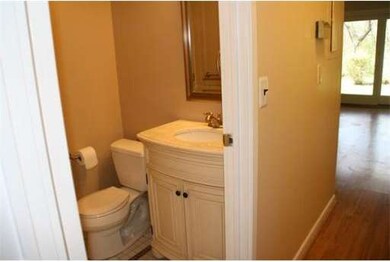 302 Tuckers Ln, Hingham, MA 02043 - photo 4