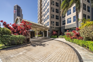 Queen Victoria Condominiums unit 603, Honolulu, HI 96814 - photo 2