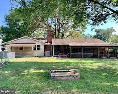 707 Lee St, Glen Burnie, MD 21061 - photo 2